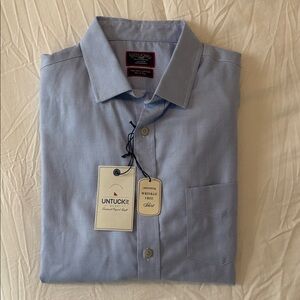 UNTUCKit Men's Light Blue Dress Shirt